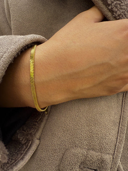 Golden Flow Armband